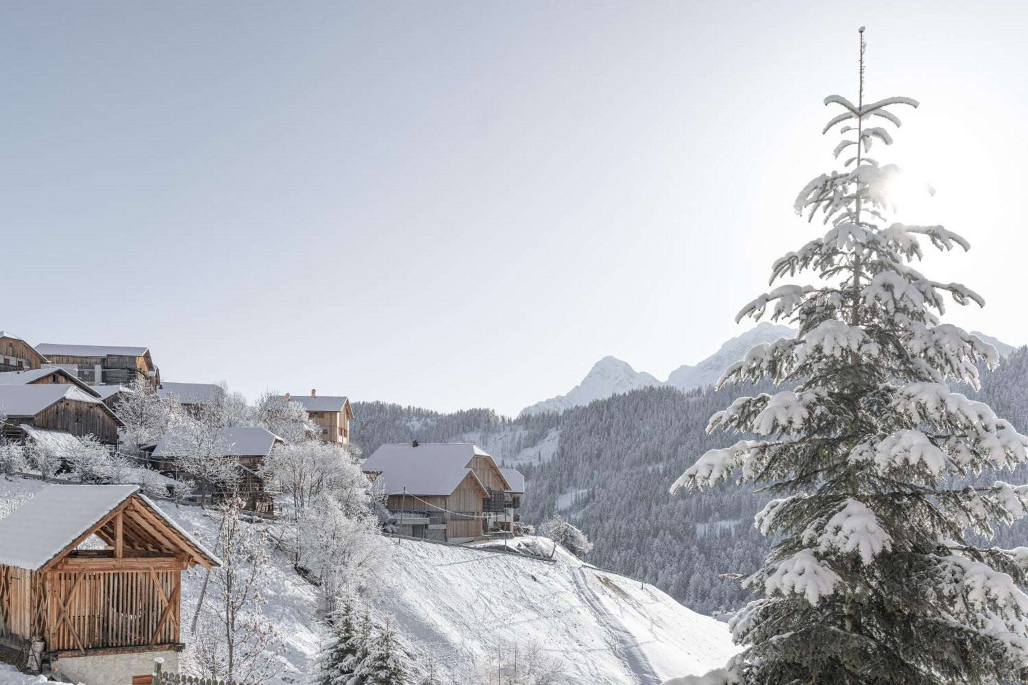 Ciasa Iachin - Dolomites Dream Retreat Lägenhet San Martino in Badia Exteriör bild
